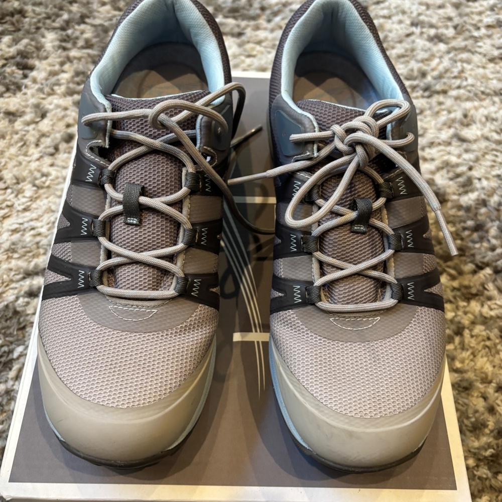 Dansko Womens Phylicia Mesh Gray Shoes